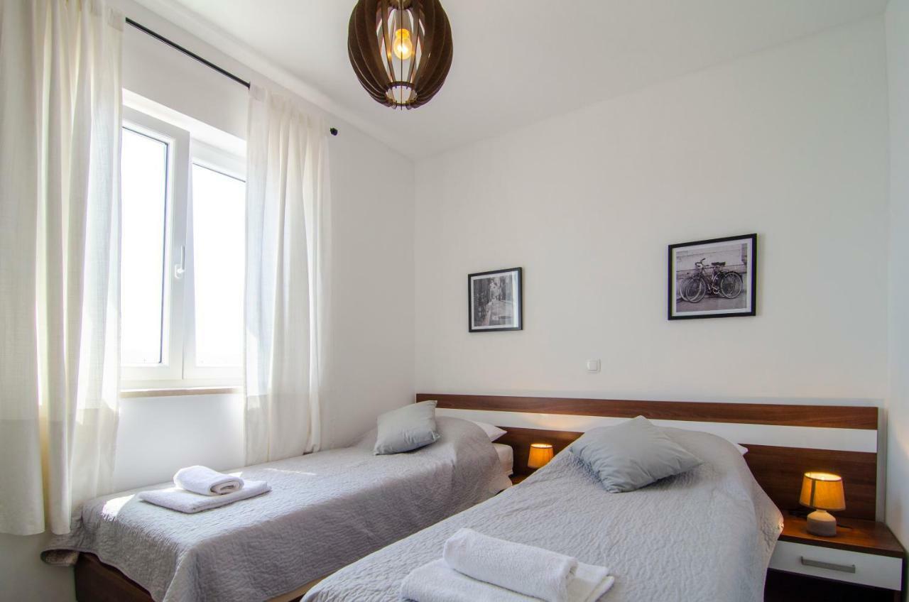 Apartments Sara 3 Bol Dış mekan fotoğraf