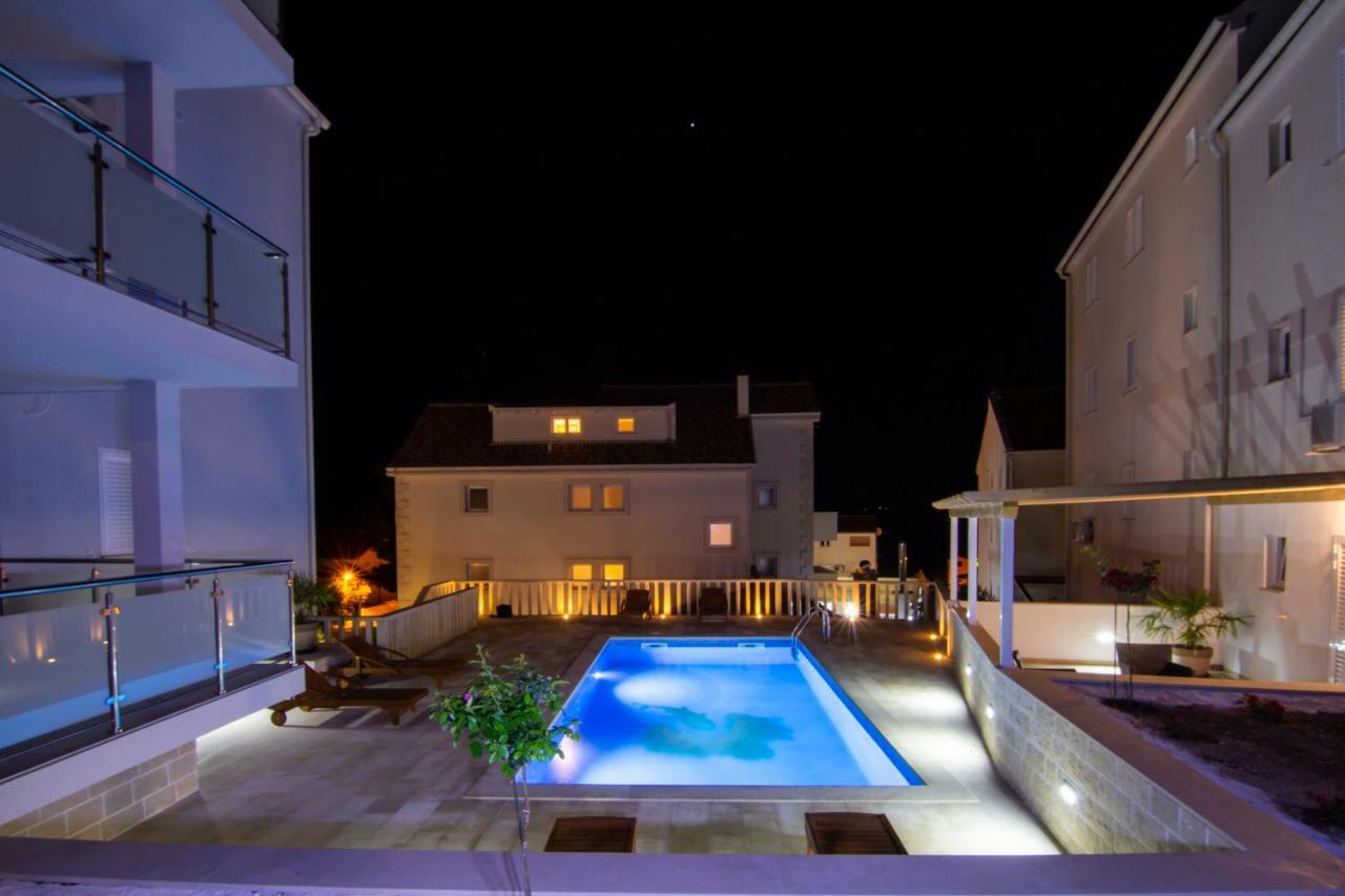 Apartments Sara 3 Bol Dış mekan fotoğraf